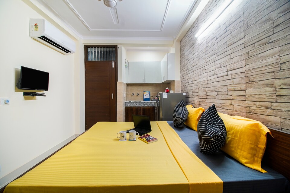 OYO LIFE GRG1723 Sushant Lok Ph2, Sohna Road, Gurgaon