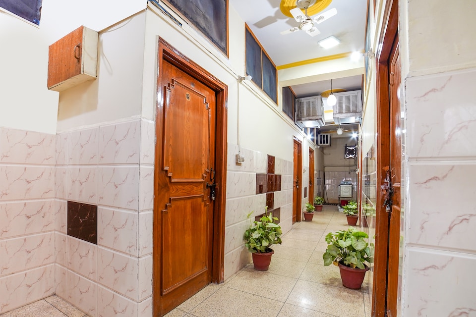 Flagship 61031 Naini View Guest House, Avas Vikas, Rudrapur