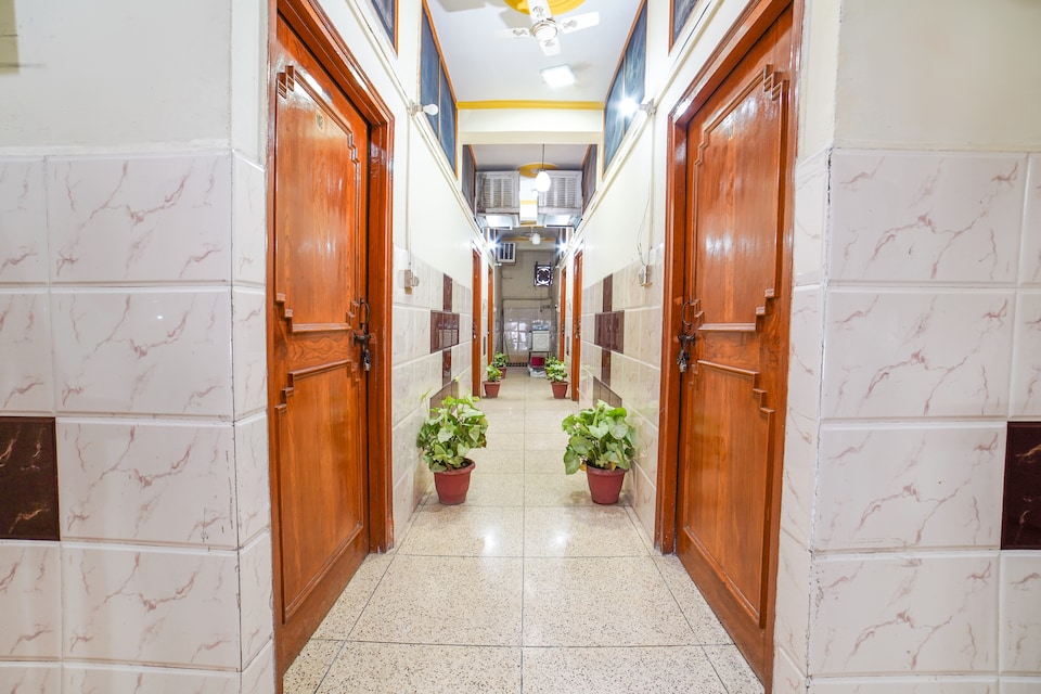 Flagship 61031 Naini View Guest House, Avas Vikas, Rudrapur