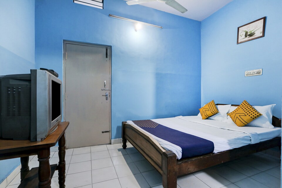 OYO Showrya Delux Rooms, Mysore City Center, Mysore