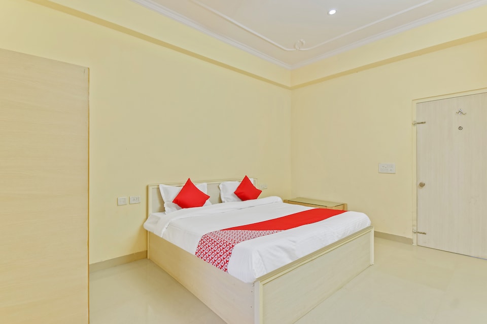 OYO 61038 Kesar Mairrage Garden and Guest House, Vaishali Nagar Jaipur, Jaipur