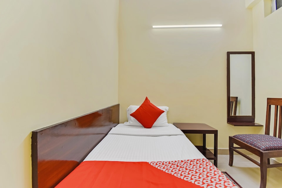OYO Hotel Kala Residency, C Scheme Jaipur, Jaipur