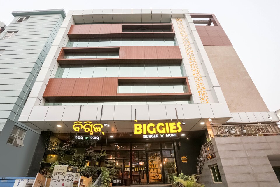 Capital O 61048 Lazystay Grand, Patia Bhubaneswar, Bhubaneswar