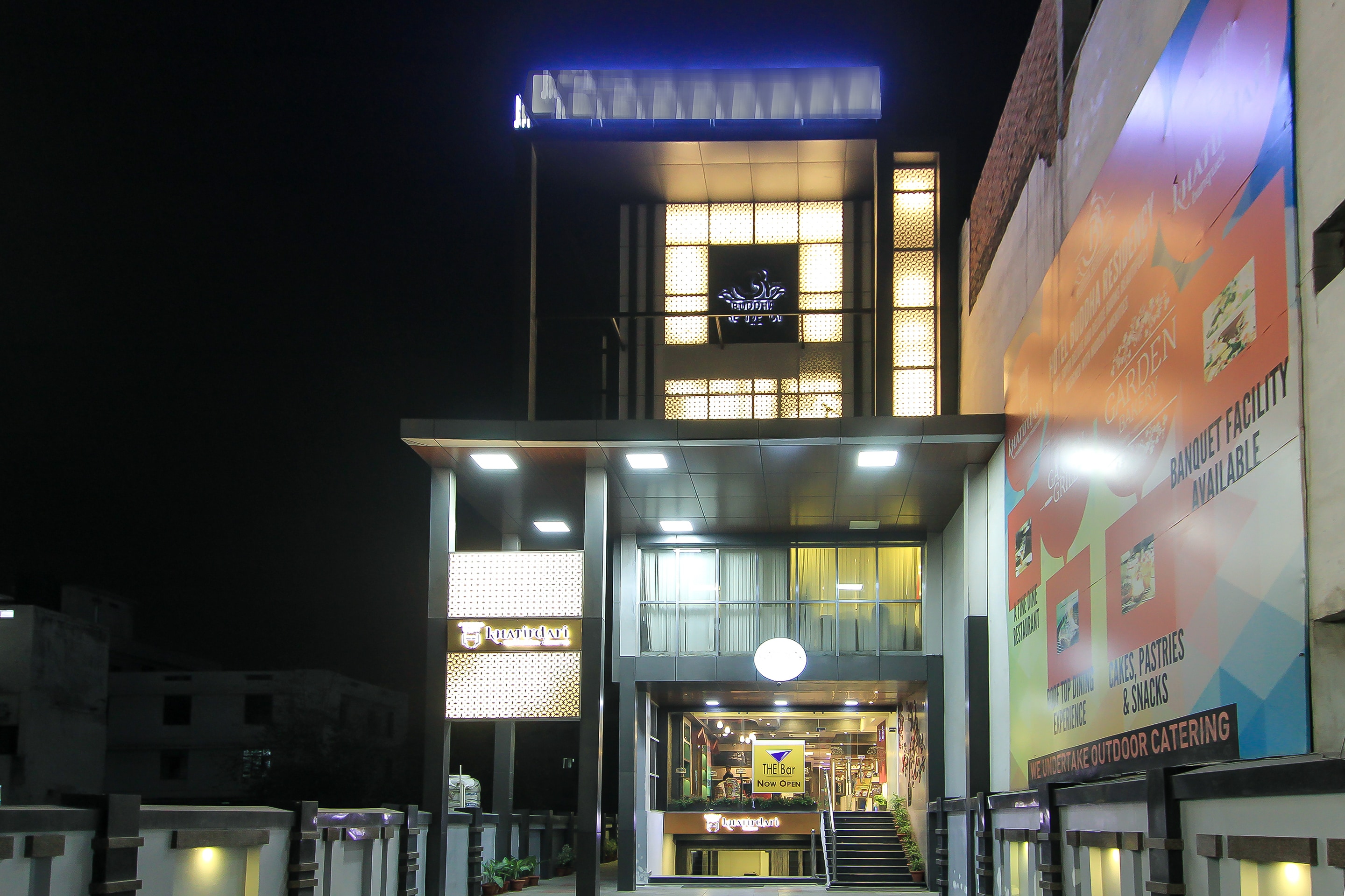 OYO 4975 Hotel Buddha Residency