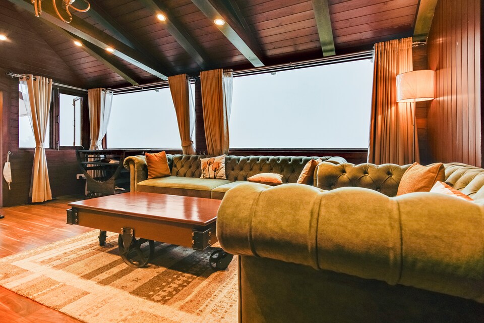 OYO Home 61051 Premium 2BHK Cottage Mussoorie, Picture palace Mussoorie, Mussoorie