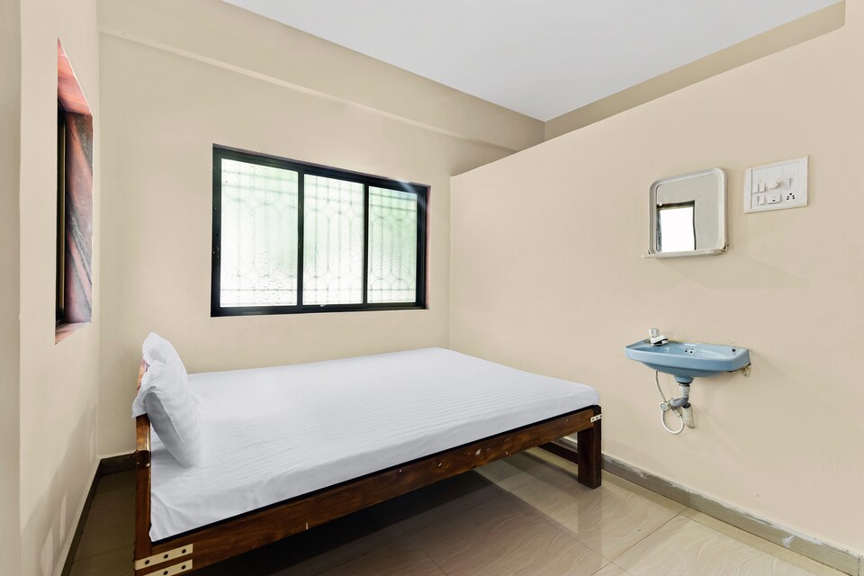 OYO 61081 Yogiraj Sea-Beach Resort, Dapoli Outer, Dapoli