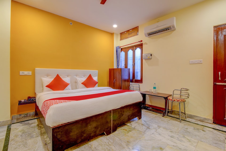 OYO 61094 Hotel Deep Inn, Sigra, Varanasi