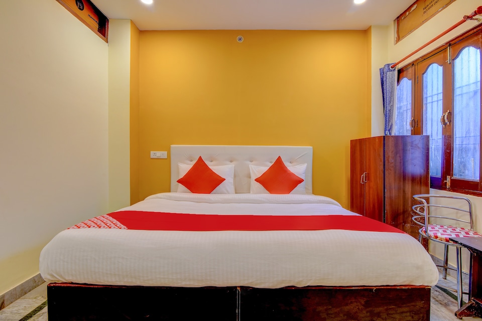 OYO 61094 Hotel Deep Inn, Sigra, Varanasi