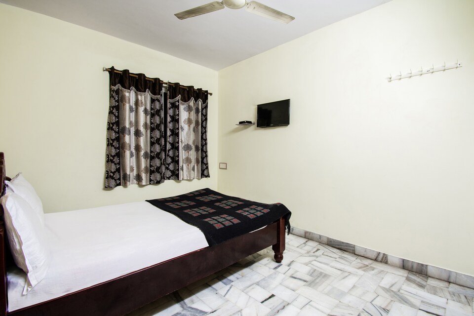 OYO 61101 Krishna Grand Inn, Guntur, Guntur