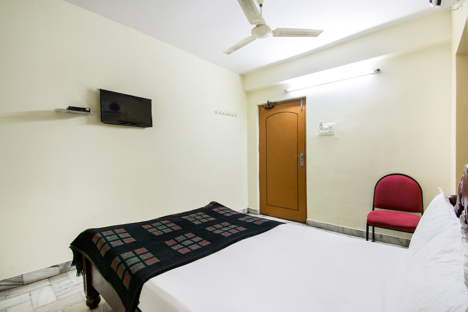 OYO 61101 Krishna Grand Inn, Guntur, Guntur