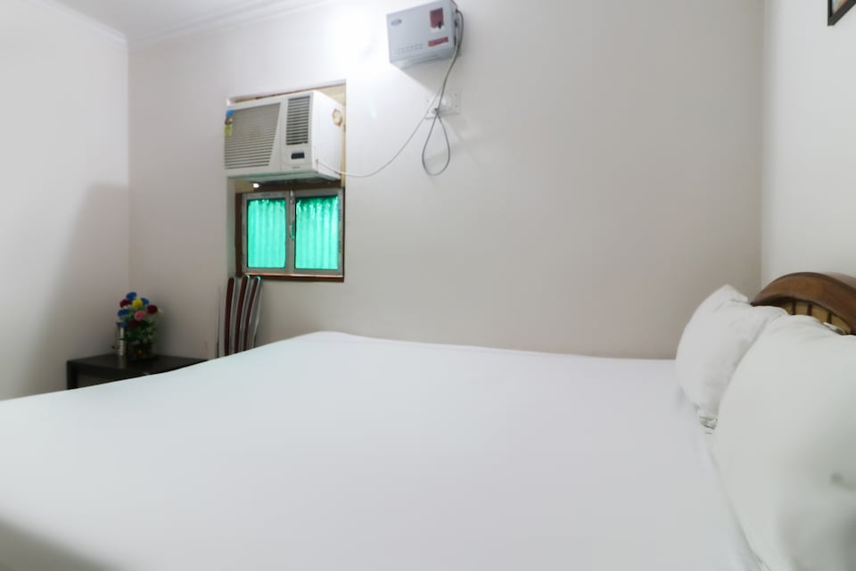 SPOT ON 61103 Hotel Deeshu, Railway Station Begusarai, Begusarai