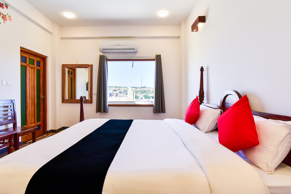 Capital O 61119 Hotel Surya Vilas, Jaisalmer, Jaisalmer