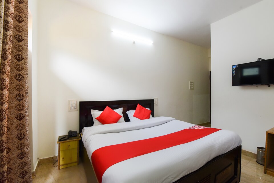 OYO 61121 The Spot Valley, Mandi, Mandi