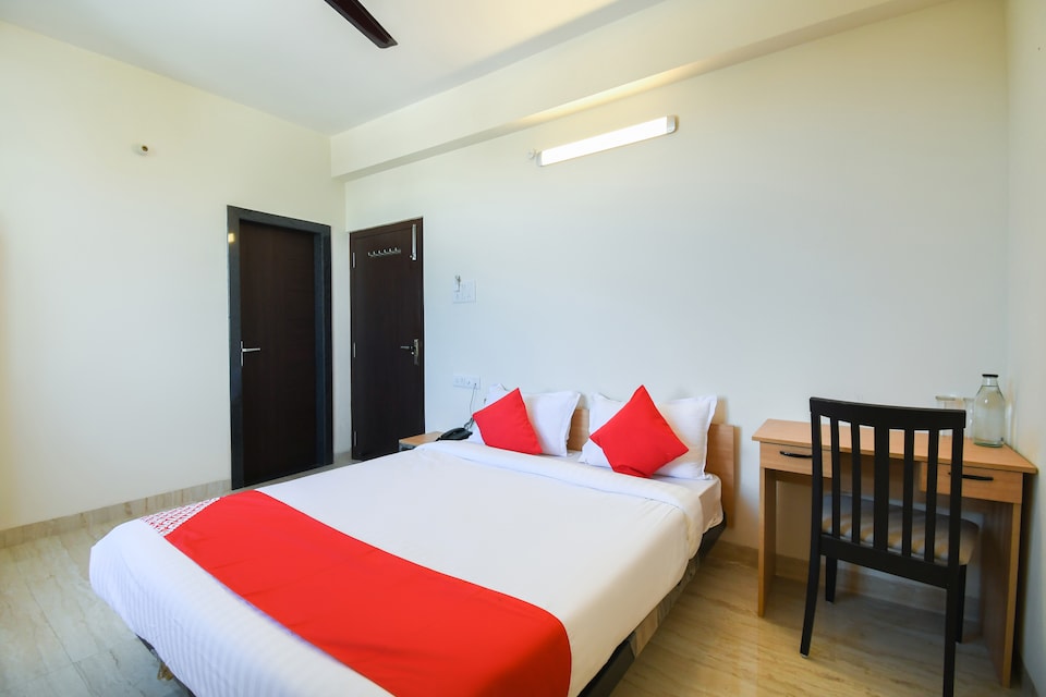 Flagship Hotel Pragati Path Bahu Bazar., Ranchi Railway Station, Ranchi