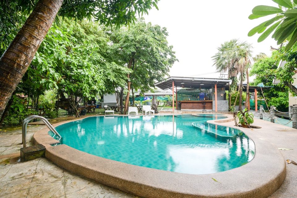 OYO 324 Deeden Pattaya Resort, Pattaya Sukhumvit Rd. P1, Pattaya