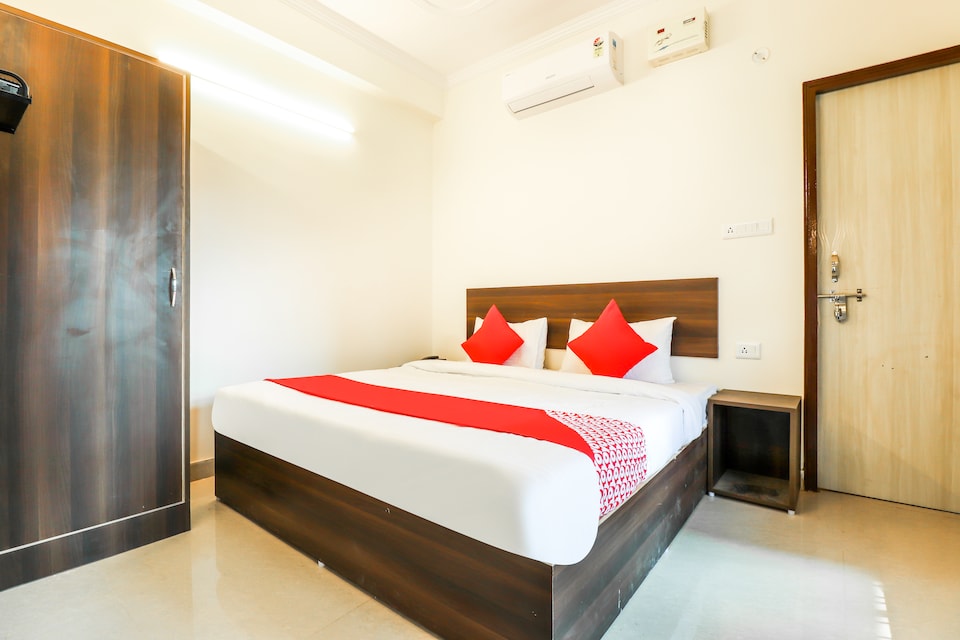 Hotel O Stay Inn Guest House , Gomti Nagar Lucknow, Lucknow