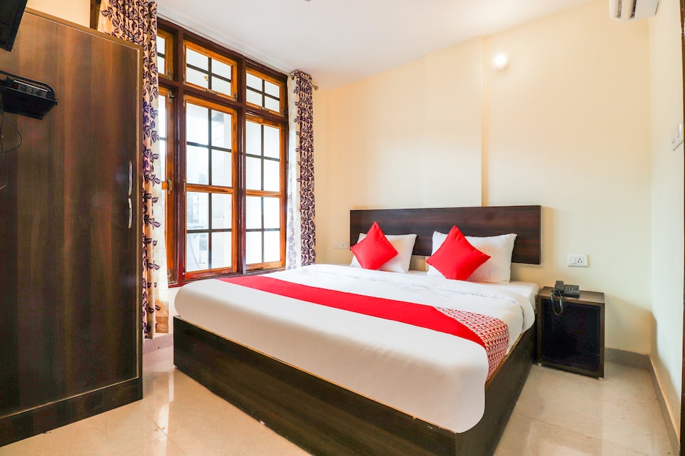 Hotel O Stay Inn Guest House , Gomti Nagar Lucknow, Lucknow