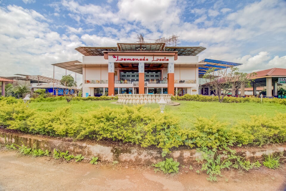 Capital O 61208 Fountain Inn, Mangaon, Mangaon