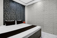 Hotel O Girish Park Metro Station Kolkata Formerly Babu Lal Soni Guest House