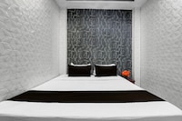 Hotel O Girish Park Metro Station Kolkata Formerly Babu Lal Soni Guest House