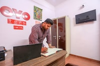 SPOT ON Hotel Om Kanha