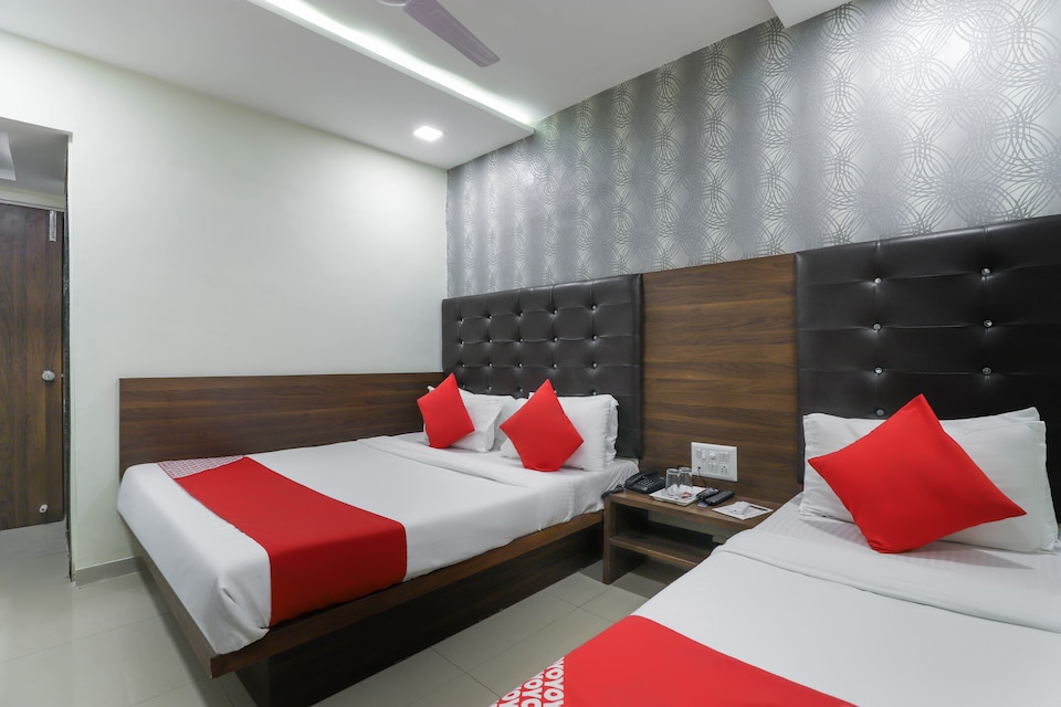 OYO 61236 Hotel Sun Shine Inn, SG Highway Ahmedabad, Ahmedabad