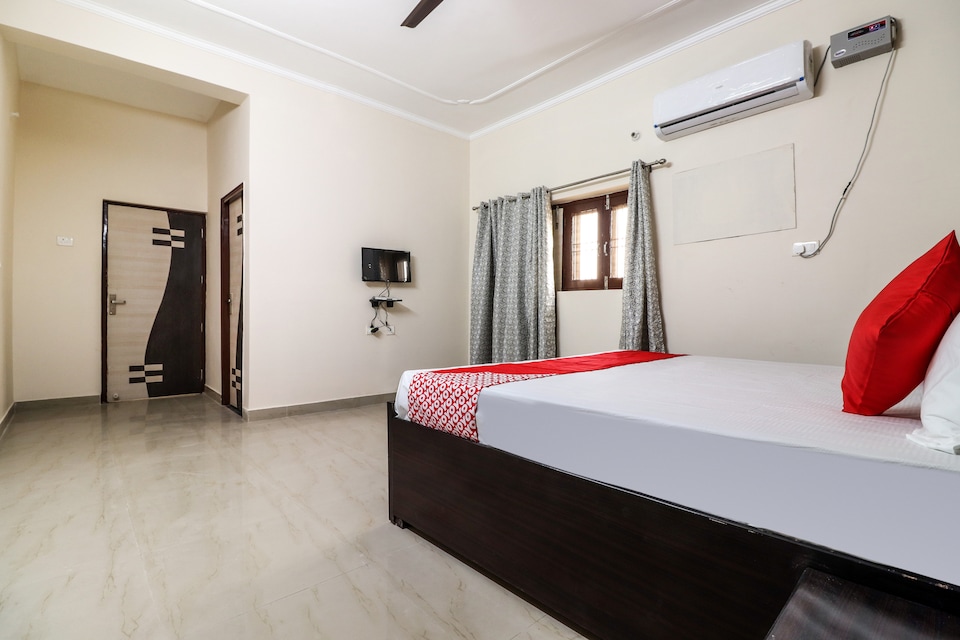 OYO 61237 Hotel Hare Krishna Dham, Prem Mandir Vrindavan, Vrindavan