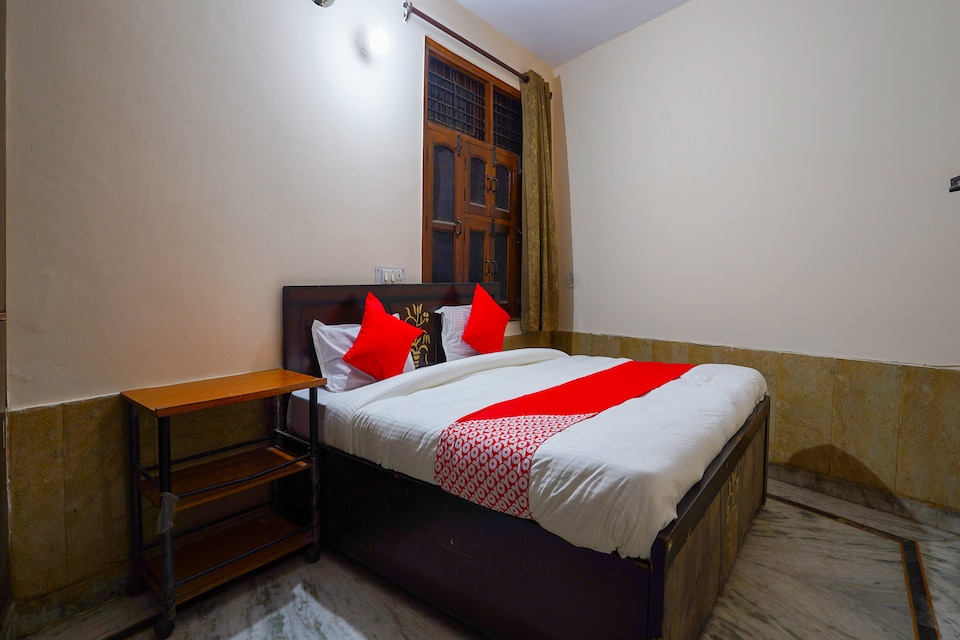 OYO 61244 G Dot, Old Gurgaon, Gurgaon
