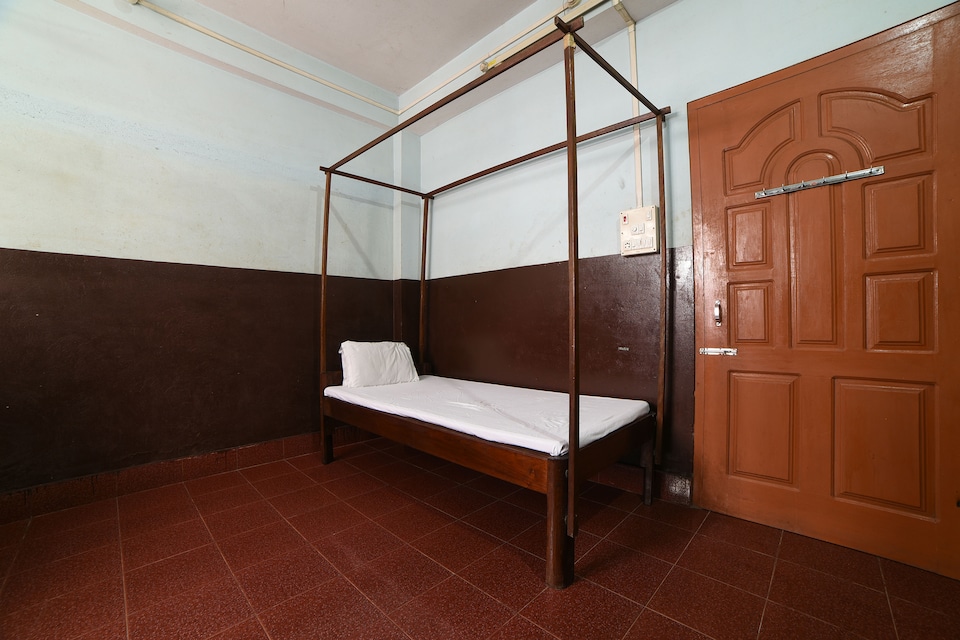 SPOT ON 61245 Hotel Nightingale, Imphal, Imphal