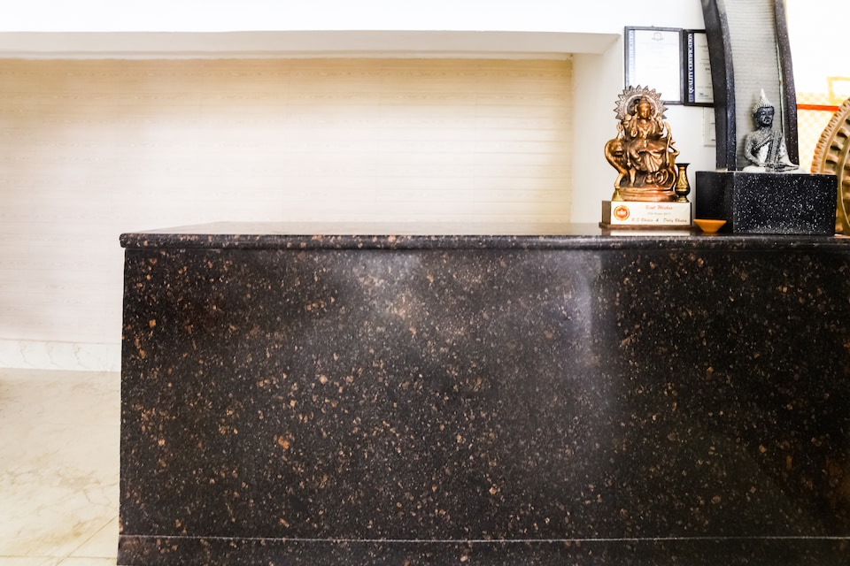 Capital O 61271 The Retreat , Vindhyachal Vindhyachal, मिर्जापुर