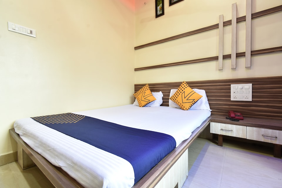 SPOT ON 61305 Hotel Triveni, Jalna city, Jalna