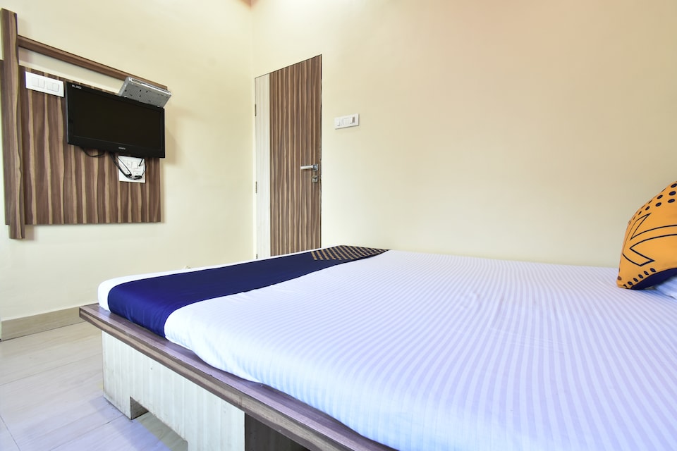 SPOT ON 61305 Hotel Triveni, Jalna city, Jalna