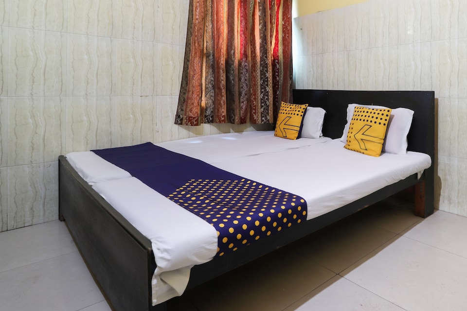 SPOT ON 61307 Hotel Geet Palace, Charbagh Lucknow, Lucknow