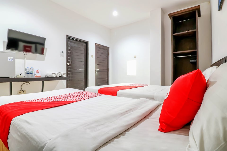 Capital O 1666 Grand Pudjawan Hotel Near Kuta Beach, Legian, Bali