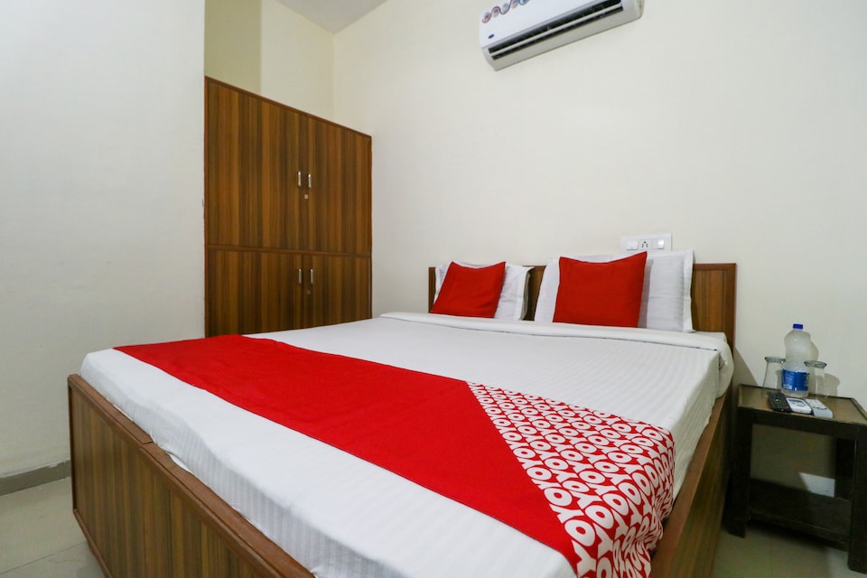 OYO 61331 Hotel Yuvraj, Mohali, Mohali