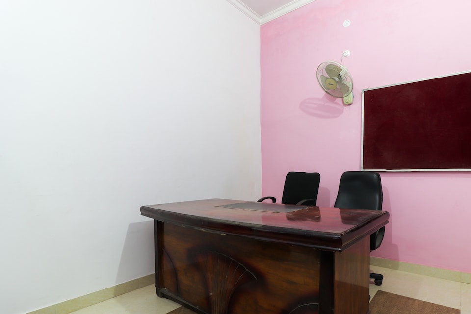SPOT ON 61361 Mishra Marriage Lawn, Vikas Nagar Lucknow, Lucknow