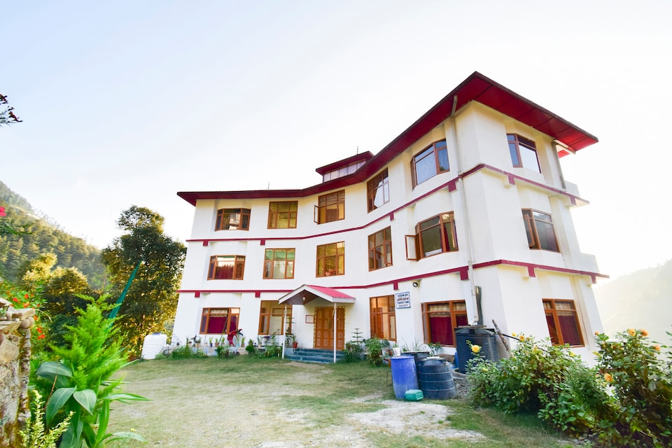 OYO 61365 Hassan Valley Retreat, Mashobra-Naldera, Shimla