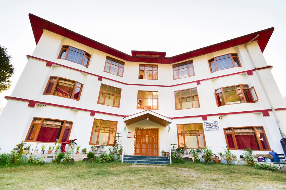 OYO 61365 Hassan Valley Retreat, Mashobra-Naldera, Shimla