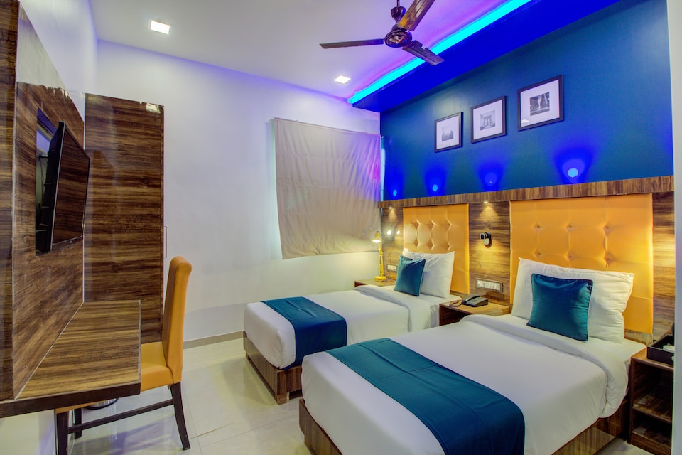 SilverKey Executive Stays 61381 Blue Executive Saki Naka, Sakinaka Mumbai, Mumbai