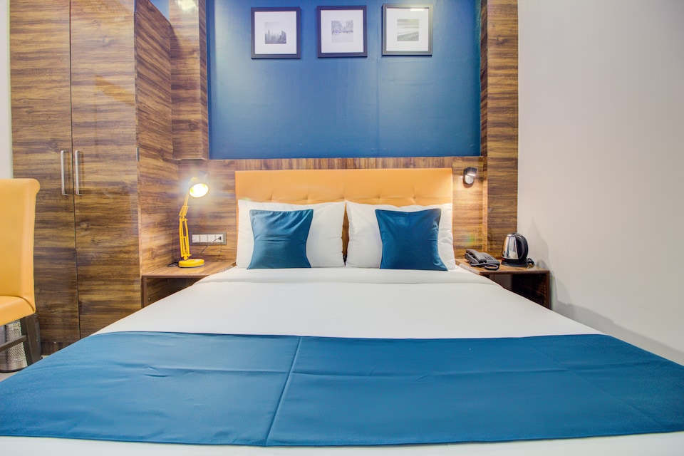 SilverKey Executive Stays 61381 Blue Executive Saki Naka, Sakinaka Mumbai, Mumbai