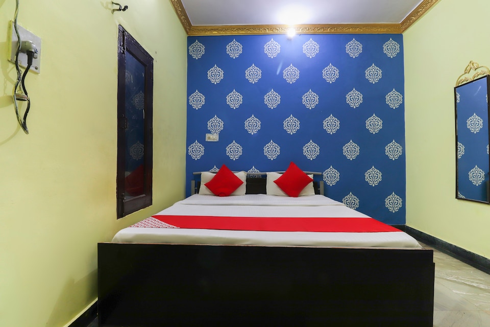OYO 61387 Best Hotel, Charbagh Lucknow, Lucknow