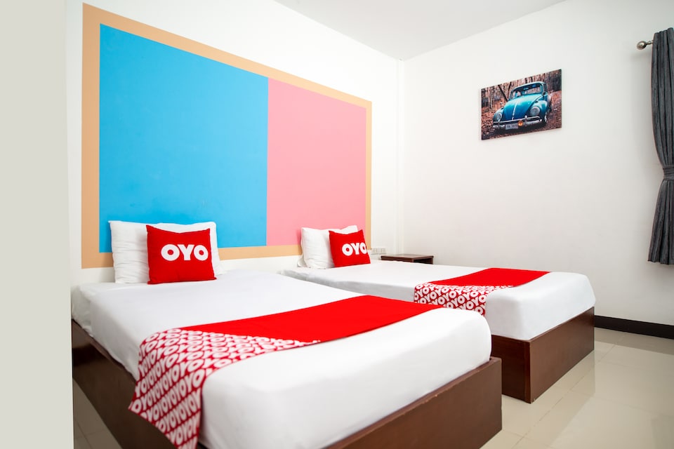 OYO 329 B. Banana Resort, Outter Thalang P3, Phuket