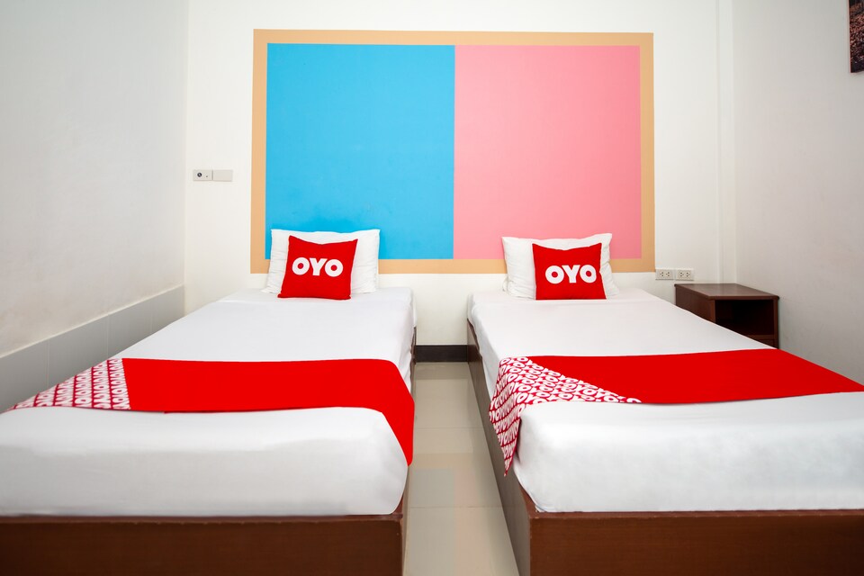 OYO 329 B. Banana Resort, Outter Thalang P3, Phuket