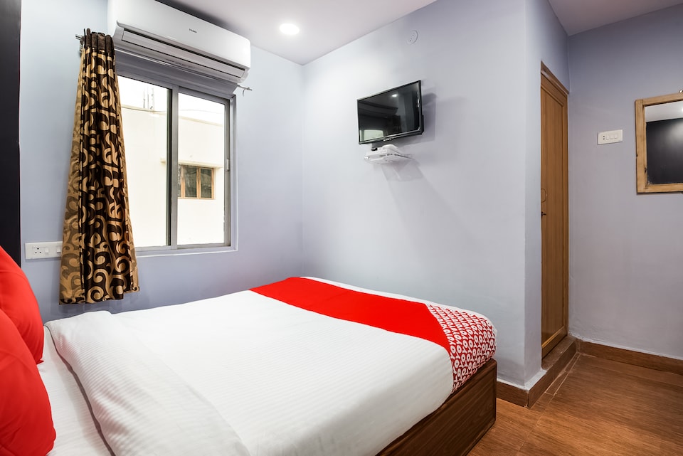 OYO 61392 Log Inn, Transit Vizag, Visakhapatnam