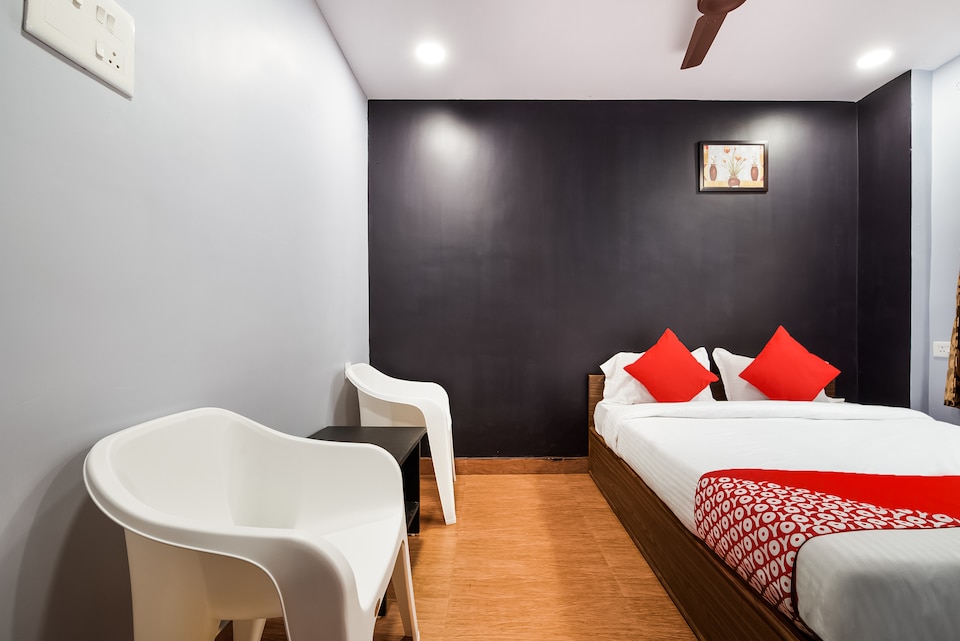 OYO 61392 Log Inn, Transit Vizag, Visakhapatnam