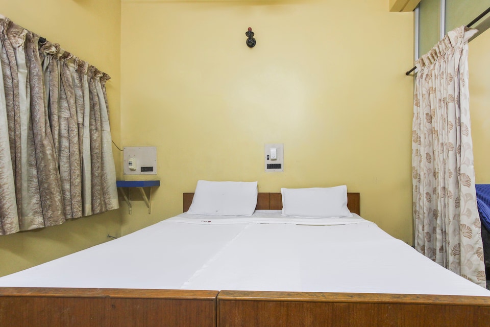 SPOT ON 61396 Sri Lakshmi Lodge , Erode Outskirt, Erode