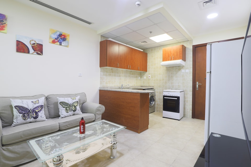 OYO 316 Home  Dubai Gate 2 Studio Apartment, Jumeirah Lake Towers Dubai, Dubai
