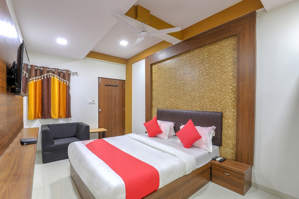 OYO 61456 Hotel The Samrat, Kalol Gandhinagar, Gandhinagar