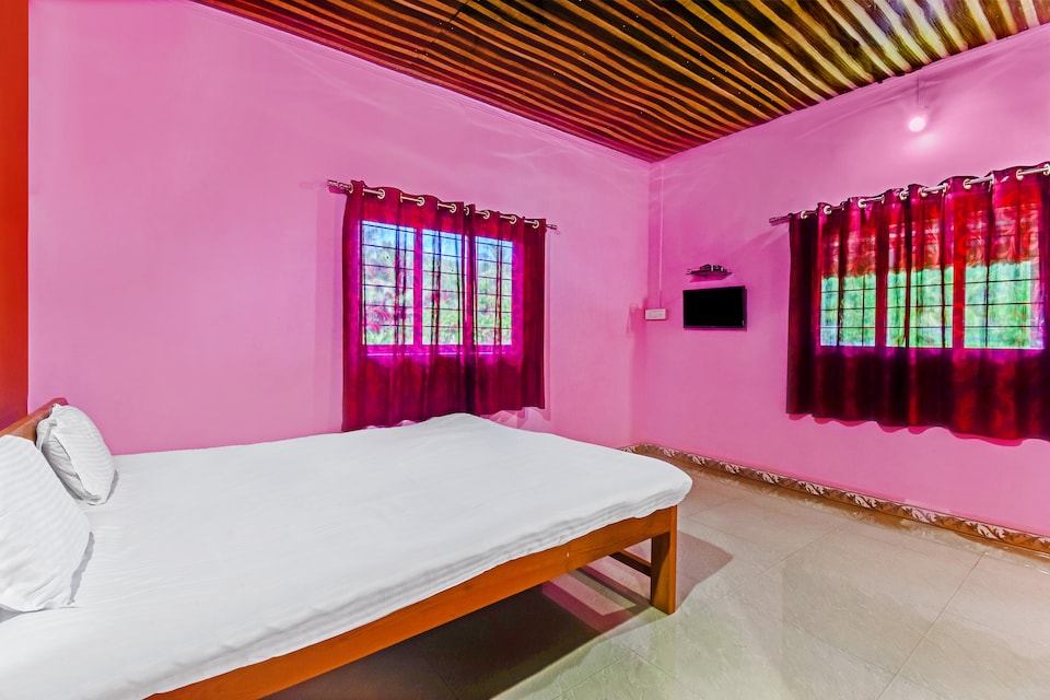 OYO 61461 Aryan Family Resort, Dapoli Outer, Dapoli