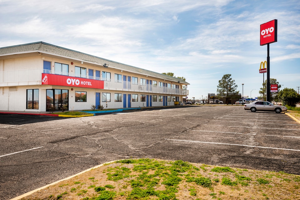 OYO Hotel Willcox, C85602, Willcox AZ